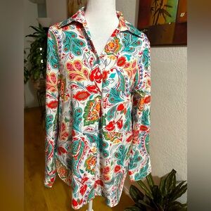 SHEIN beautiful button down shirt women’s size M